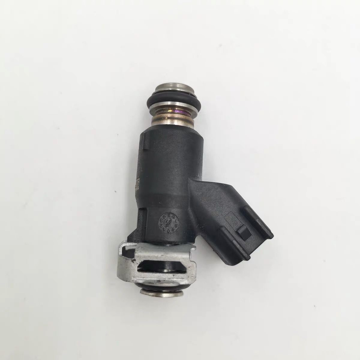 宗申赛科龙RX3/RZ3S/RA2/RX3S/RT3/RX1S摩托车喷油器喷油嘴