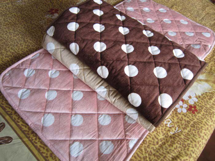 外贸日单 新生儿婴儿床护垫 超细纤维毛绒绗缝夹棉 67*115沙发垫,床上用品,其它,淘宝优惠券,粉丝福利购,淘宝优惠卷