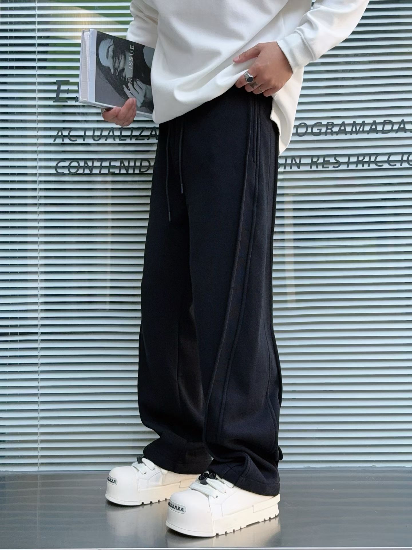 2025冬季加绒男士休闲裤时尚百搭宽松直筒卫裤潮牌痞帅阔腿长裤子