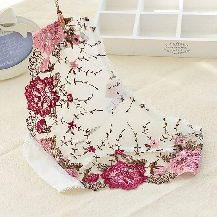 三送一  高端内裤女士性感绣花速干透明蕾丝网纱中低腰大码三角裤