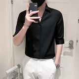黑色