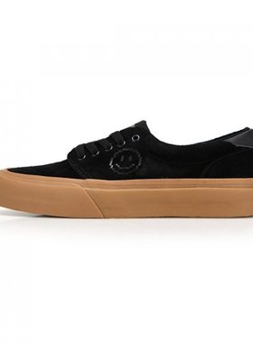 首尔的米家STRAYE 男鞋女鞋FAIRFAX黑色笑脸生胶底休闲滑板运动鞋