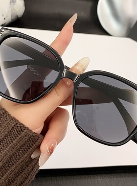 素颜方框黑色太阳镜男款潮防紫外线防晒墨镜女户外出游遮阳镜