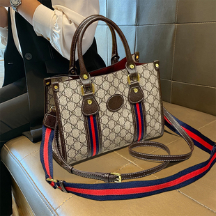 品牌包包女式2025新款超火通勤托特包大容量小个子手提单肩斜挎包