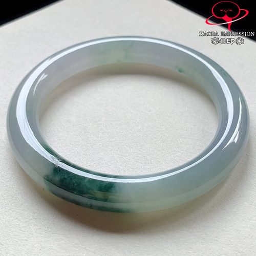 豪8印象V26800V1852翡翠圆条手镯圈口55天然冰种蓝飘花缅甸玉手镯