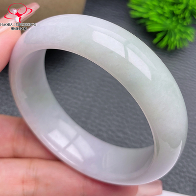 豪8印象X26036X781翡翠手镯圈口55.0天然白底浅绿缅甸玉手镯72g