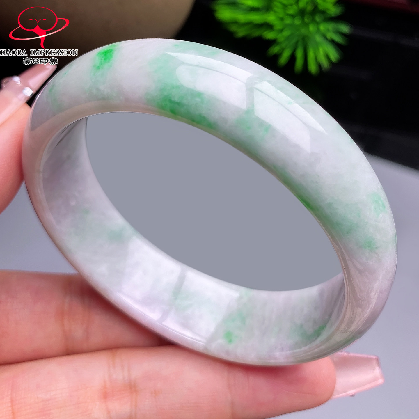 豪8印象X26090X522翡翠贵妃手镯圈口58.6天然糯种浅紫带翠玉镯64g