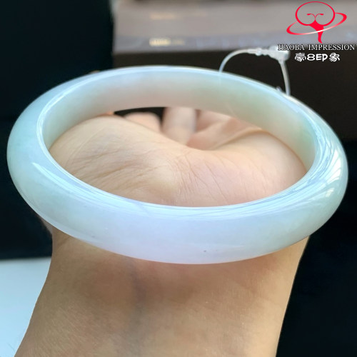 豪8印象W26080W756天然A货翡翠圈口61.2冰种粉底出水芙蓉正圈玉镯