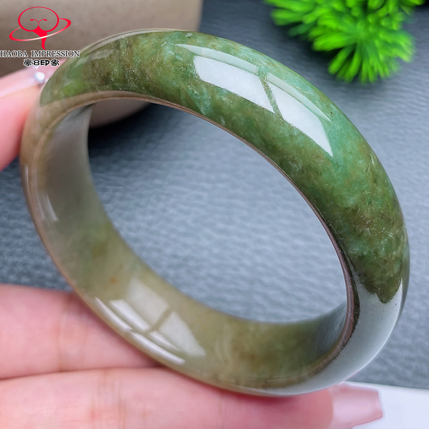 豪8印象X26018X815翡翠手镯圈口58.7天然绿底黄翡缅甸玉镯76g