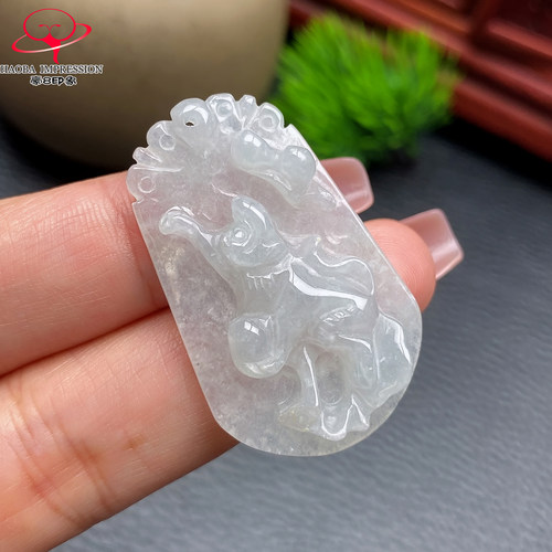 豪8印象H26002A1374翡翠生肖猴吊坠天然冰糯种冰白十二生肖挂件8g