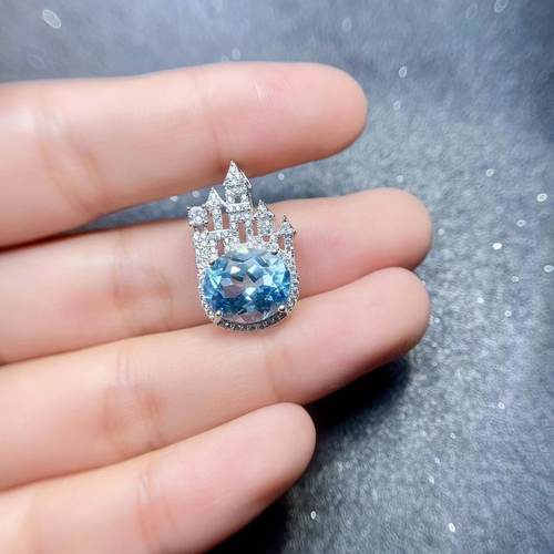 天然天空蓝托帕石吊坠10乘12 925银精工镶嵌彩宝首饰