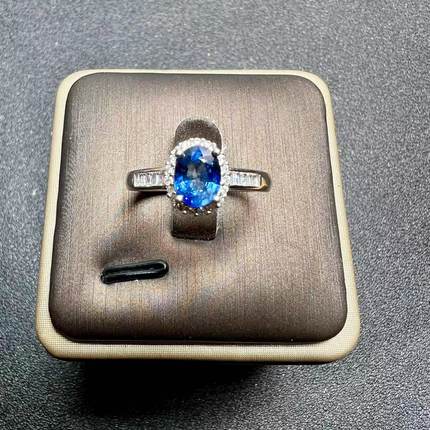 天然蓝宝石戒指5乘7 1克拉925银精工镶嵌天然彩宝首饰