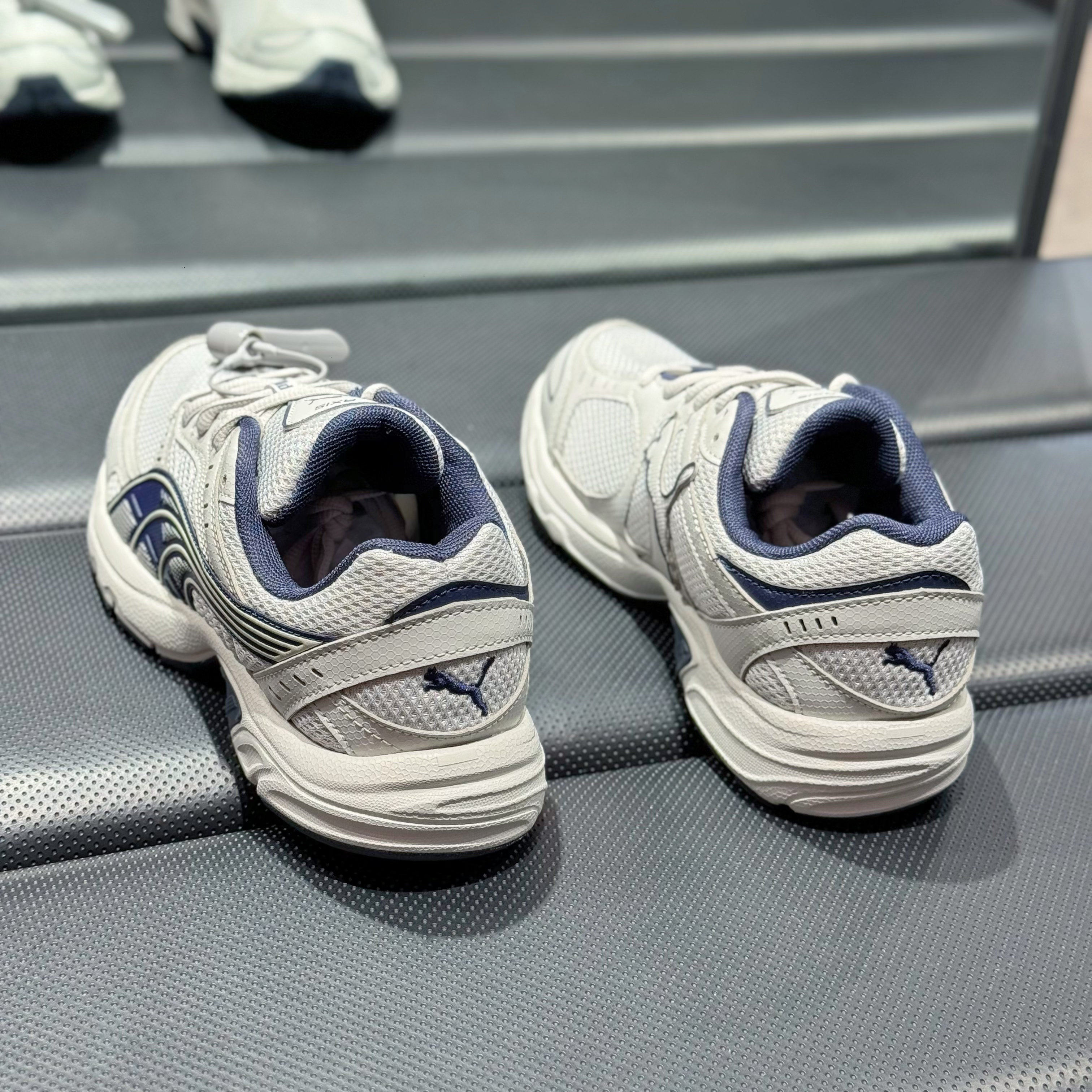 彪马PUMA男女情侣复古低帮轻便透气百搭灰色运动休闲跑步鞋368465