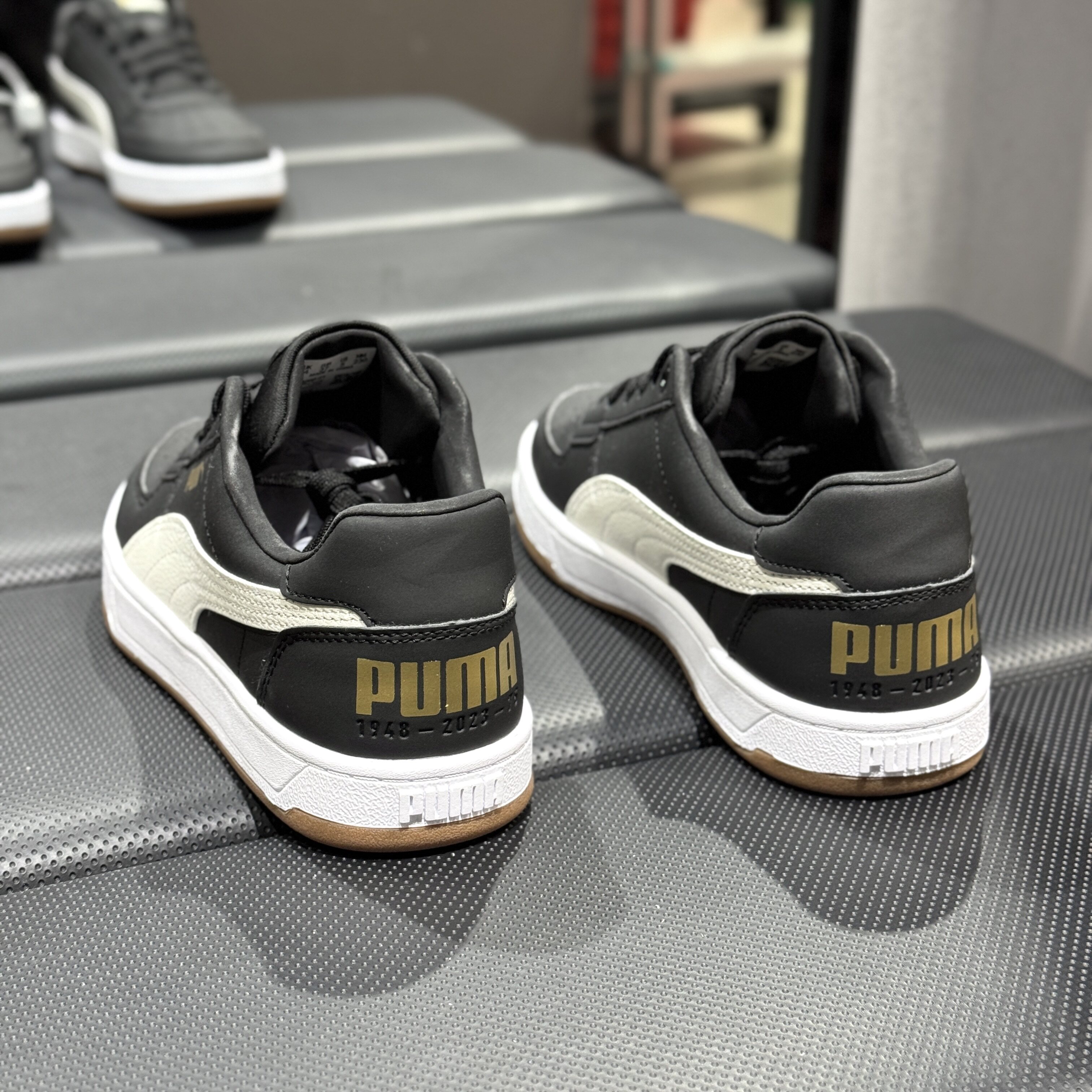 PUMA彪马情侣低帮复古板鞋