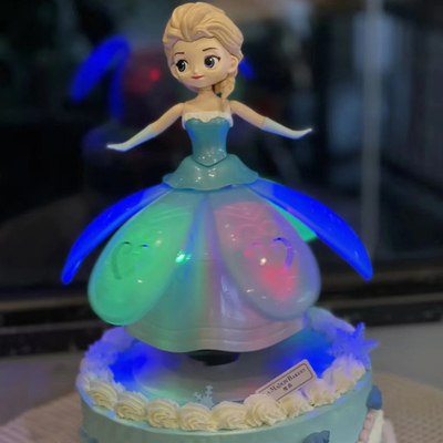 旋转灯光翅膀爱莎冰雪公主摆件