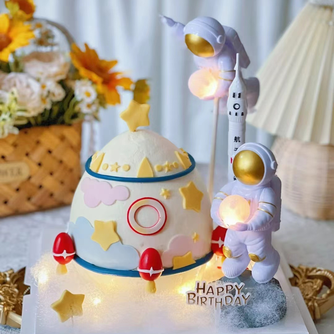 悬浮宇航员太空人蛋糕装饰摆件