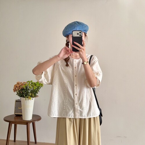 宽松刺绣圆领减龄短袖气质开衫女