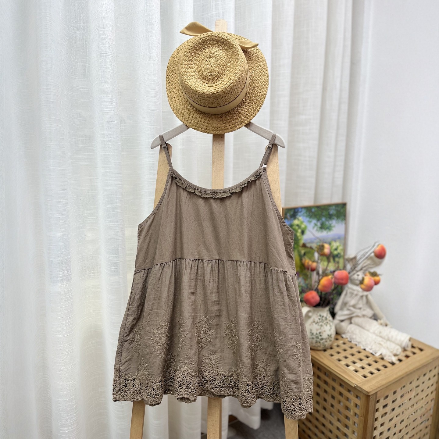 森系花边圆领重工镂空刺绣拼接吊带背心宽松百搭时尚纯棉内搭上衣