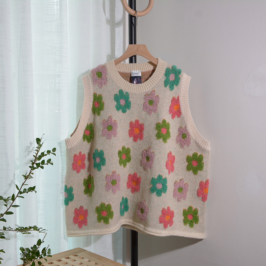 日系甜美立体花针织马甲背心秋冬新品宽松大版型套头卷边马夹娜漾