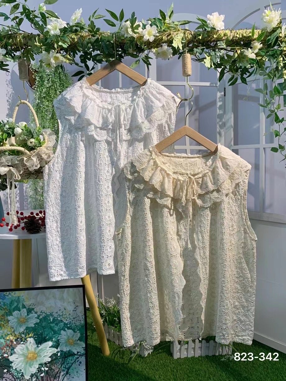23夏新品甜美蕾丝花边领系带棉布刺绣马甲开衫少女纯色叠穿马夹女