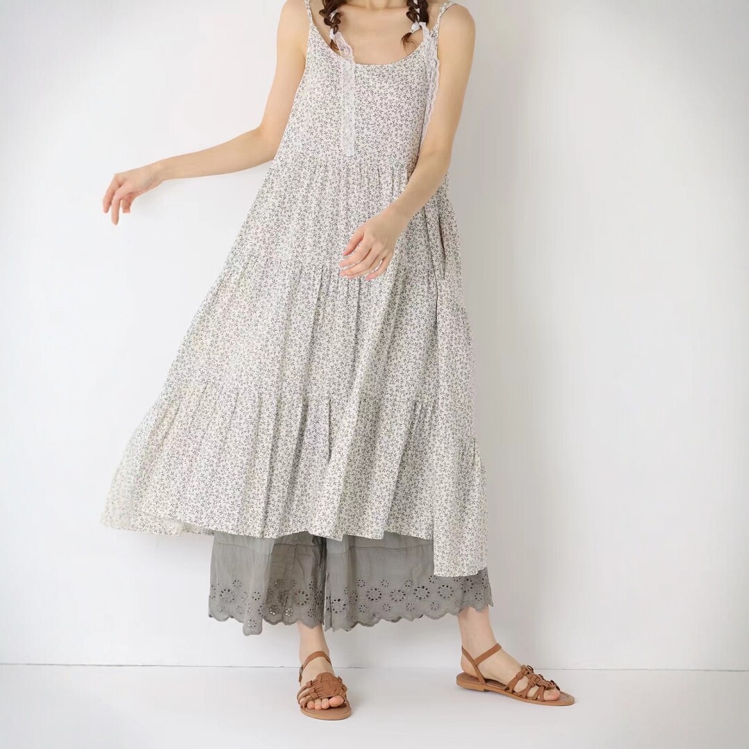 森系甜美文艺复古碎花法式气质蛋糕吊带裙宽松叠穿百搭纯棉连衣裙