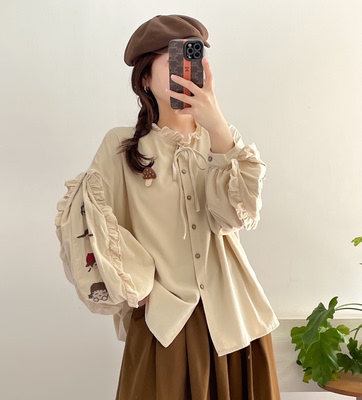 木耳边拼接刺绣女孩灯芯绒衬衫