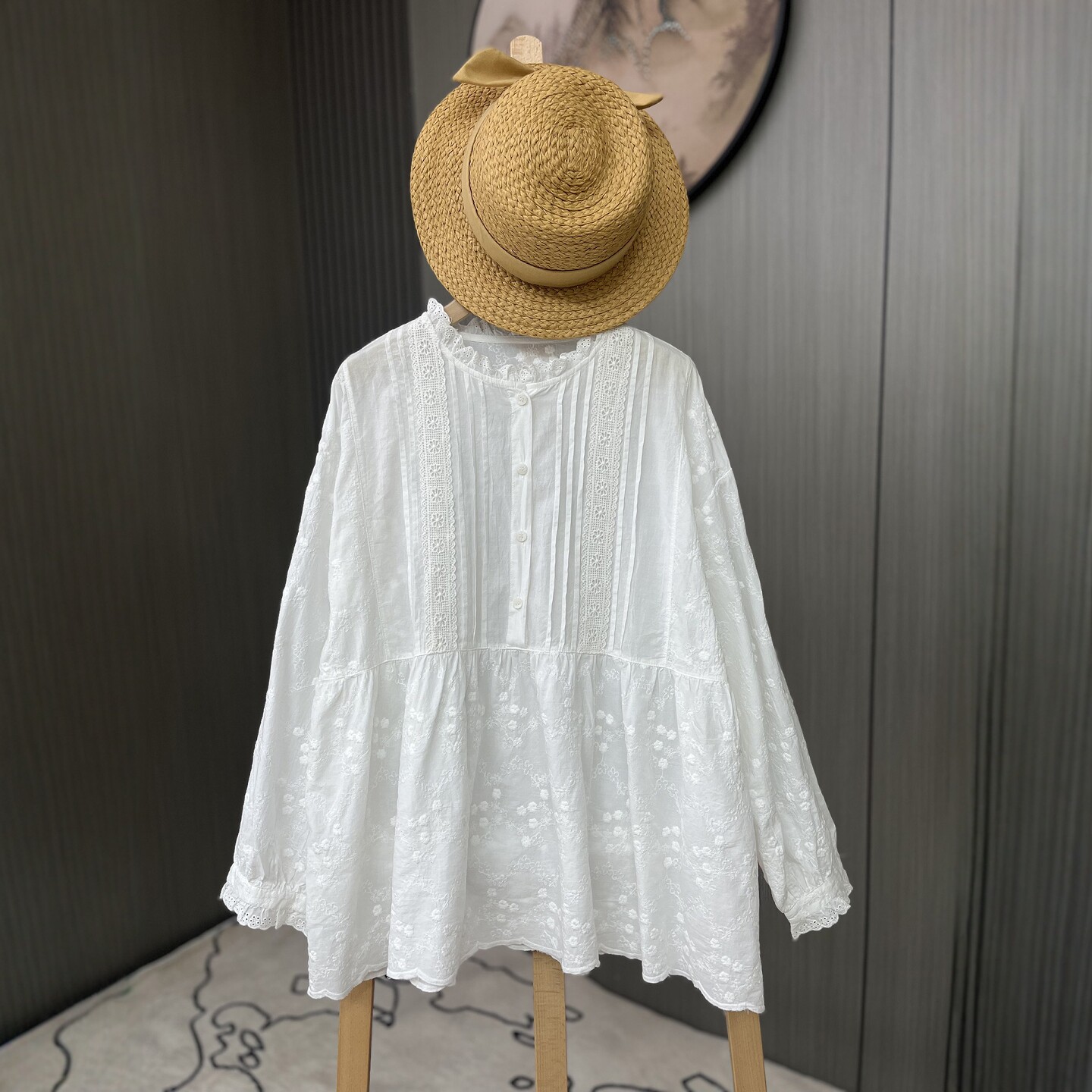 早春森系甜美减龄薄棉布刺绣半开襟长袖衬衫宽松学院风套头上衣女