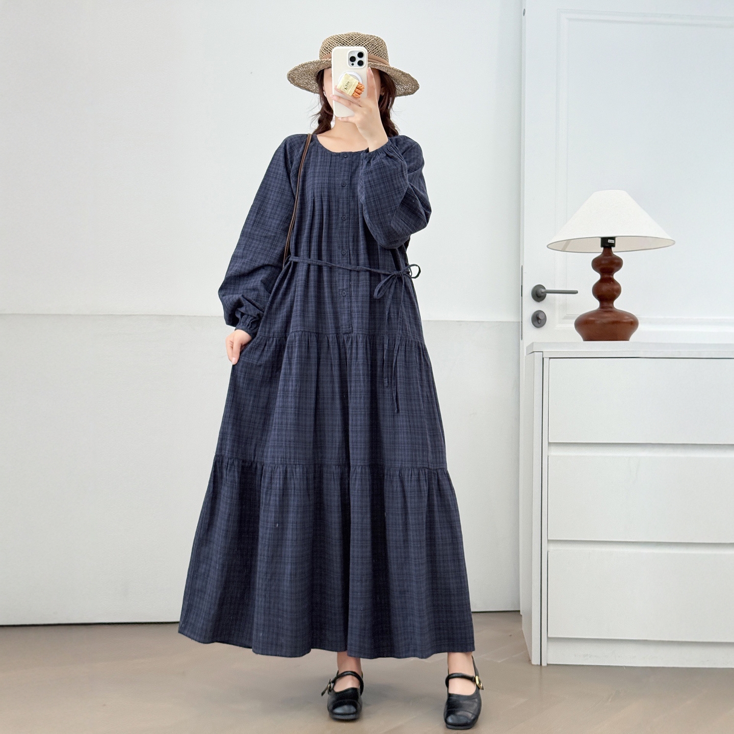 复古文艺格纹宽松大版长袖棉布连衣裙慵懒风圆领长款收腰气质长裙