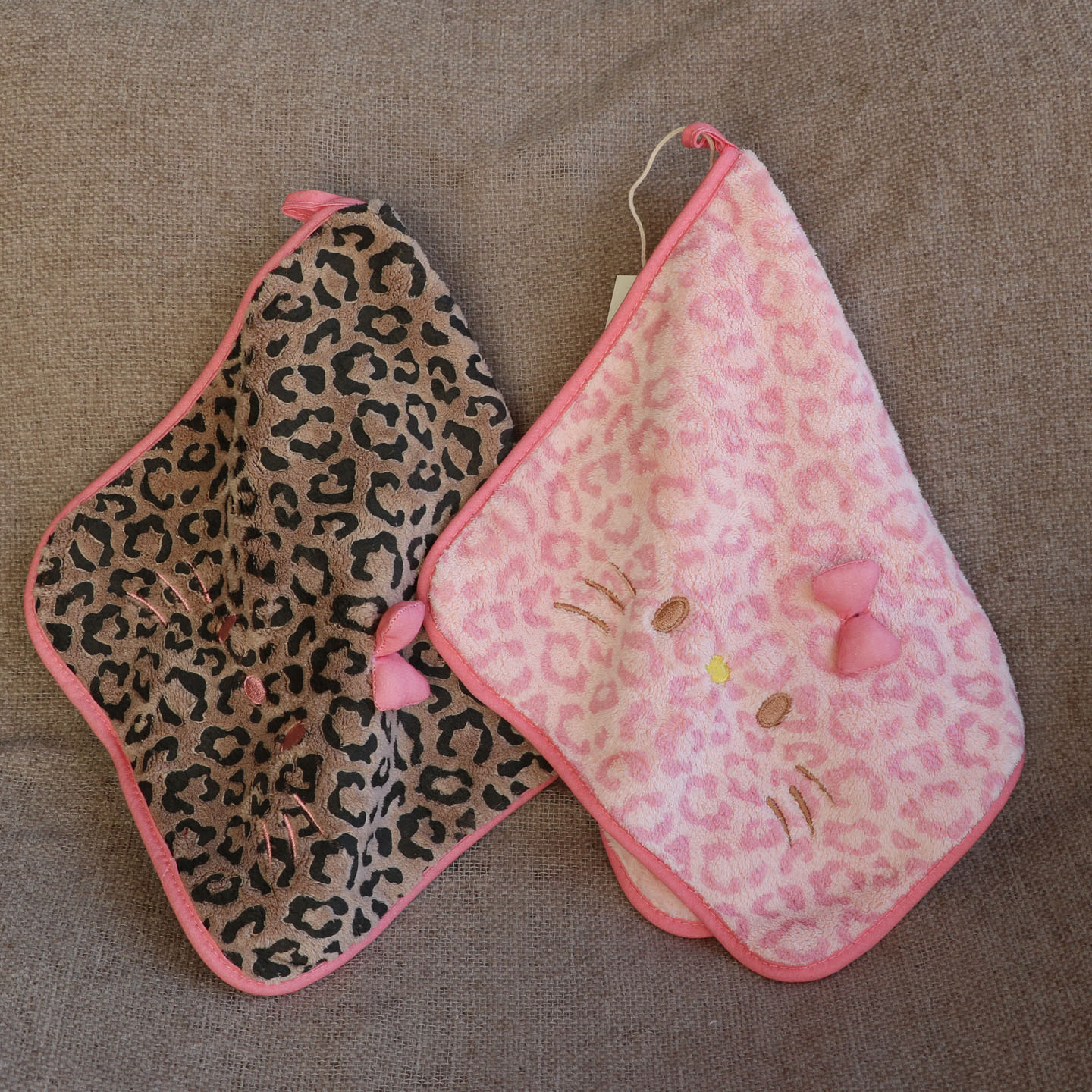 不掉毛强力吸水刺绣kitty毛巾