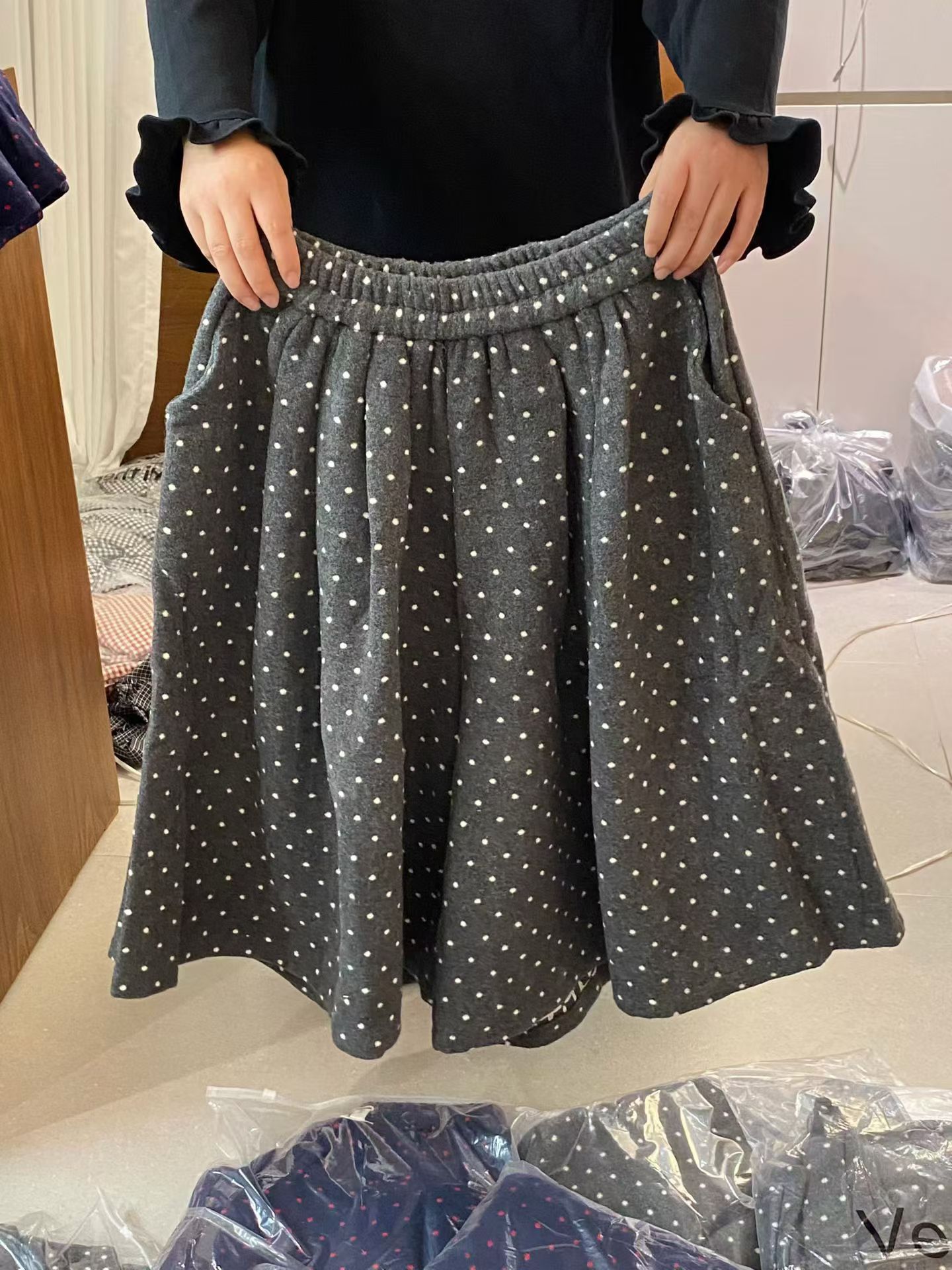 韩国东大门2025ins风定制面料加绒韩版毛呢波点中长裤裙