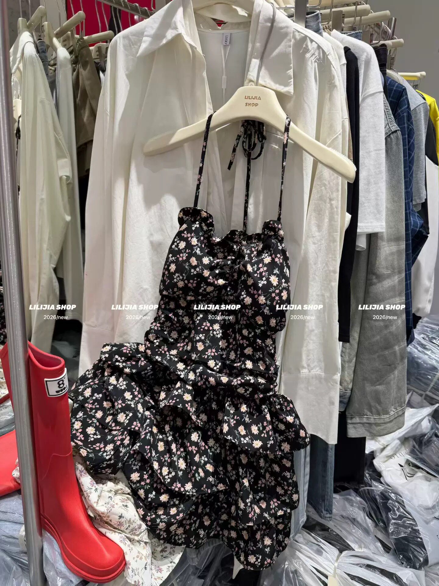 韩国东大门2026春韩版时尚百搭显瘦碎花挂脖吊带抹胸连衣裙女短裙