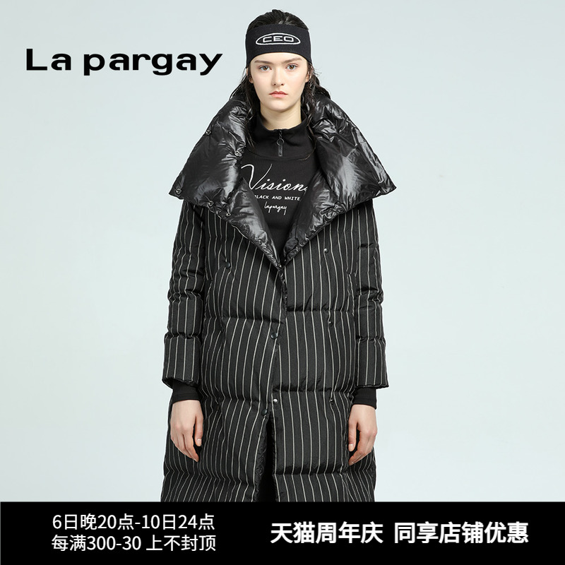 Lapargay纳帕佳新款女装冬季白色条纹中长款保暖羽绒服外套潮