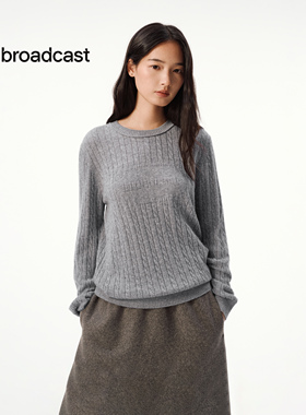 【羊毛】播灰色圆领宽松针织毛衣女秋冬慵懒上衣DDS4SD5291
