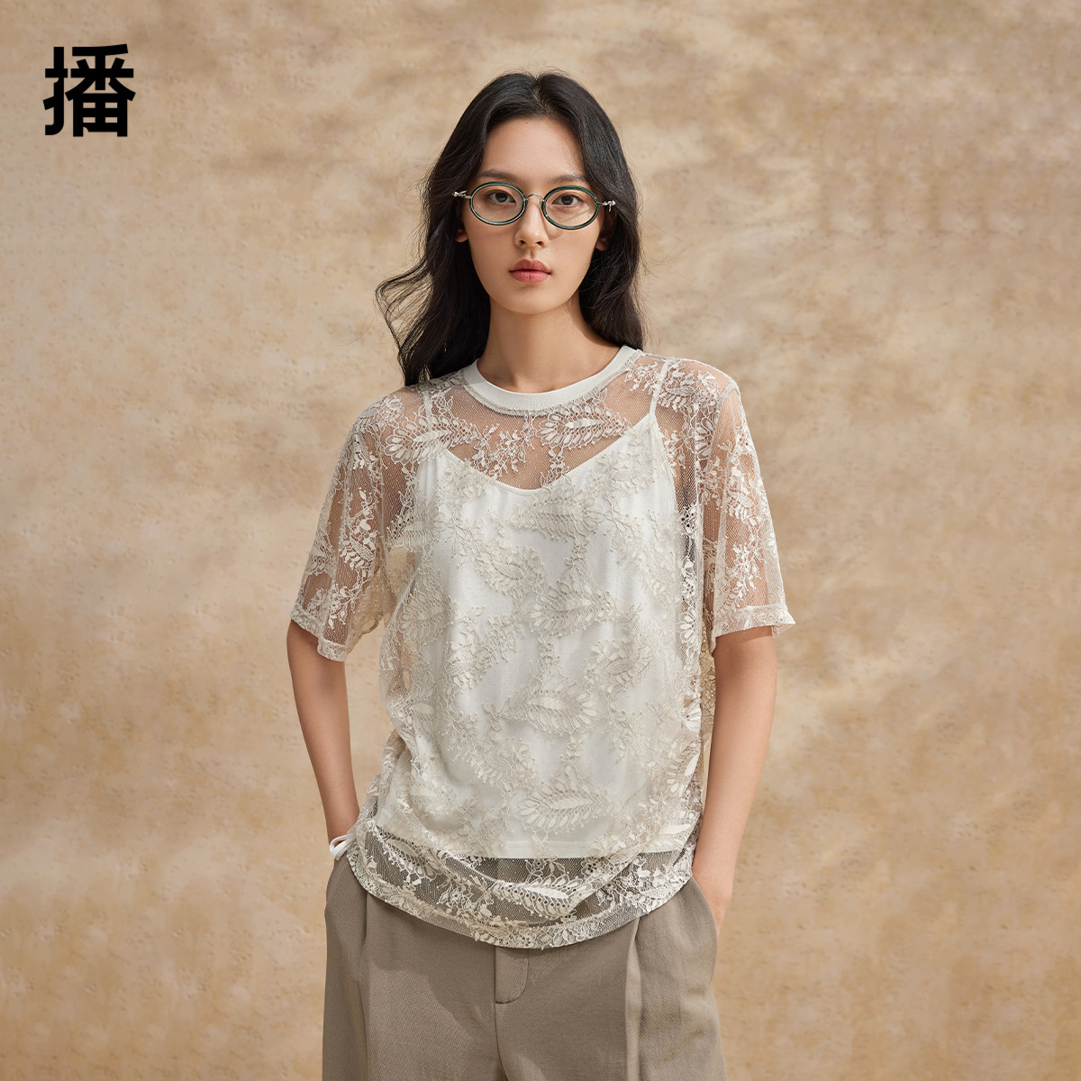 播蕾丝罩衫T恤女商场同款别致好看设计感微透短袖上衣BDR2YD1521
