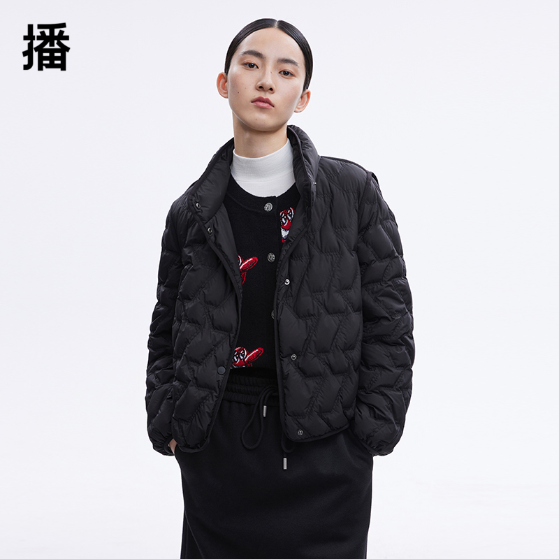 【汤圆专享】播半高领经典复刻羽绒服DDS1RD3010