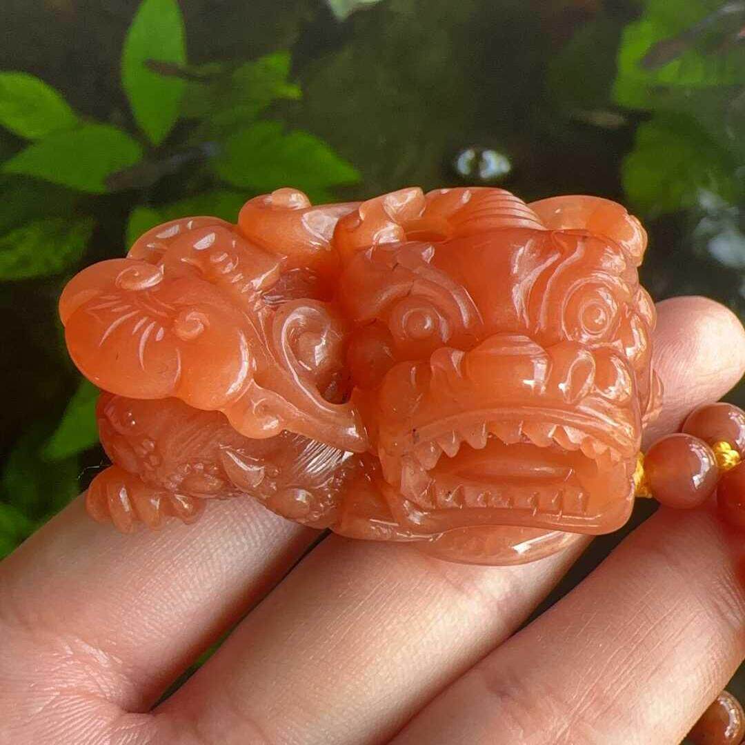 杨玉家云南天然黄龙玉胭脂红满色手工精雕霸王貔貅手把玩挂件证书