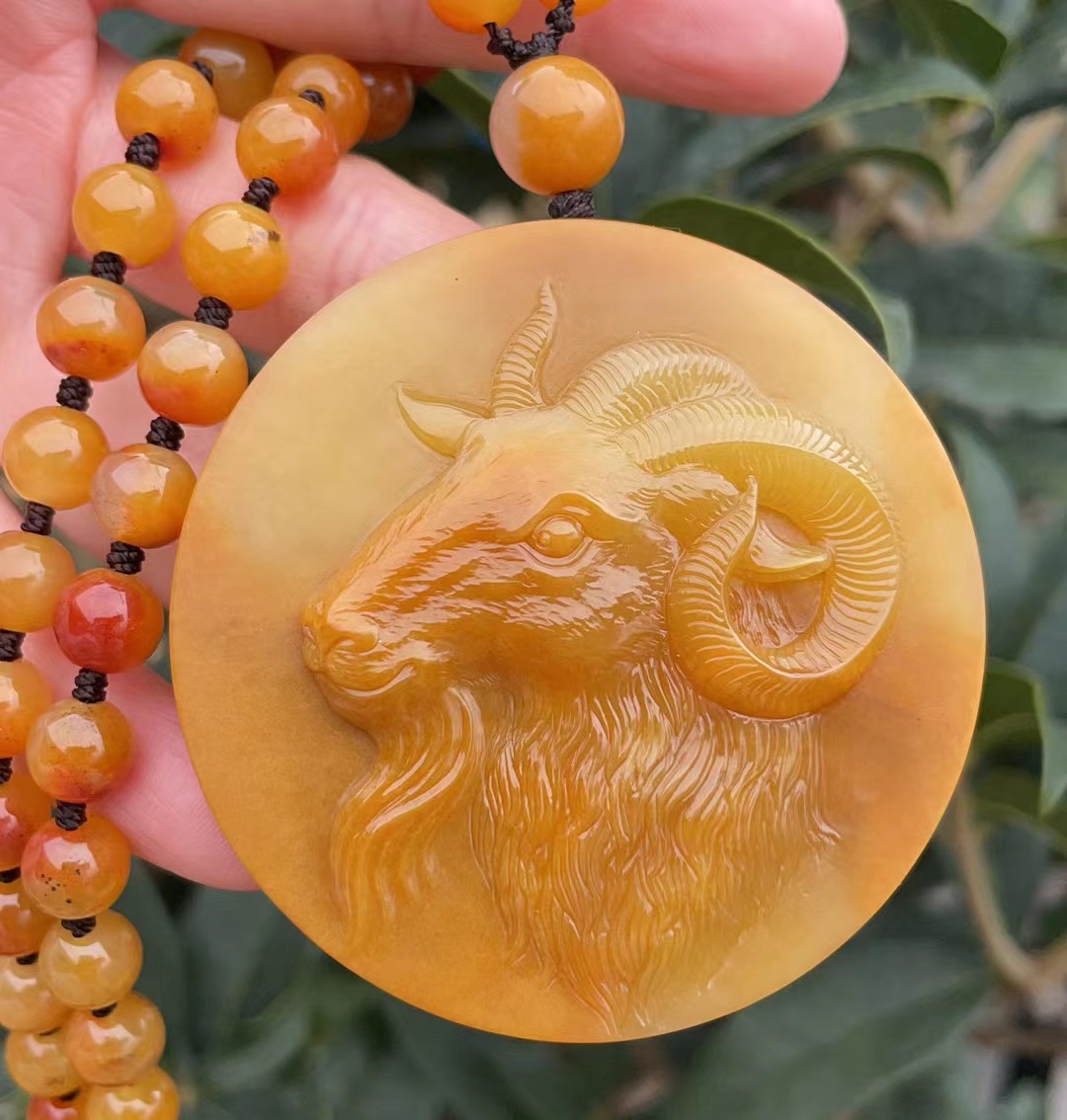 杨玉家云南天然黄龙玉洋烟河老料大师雕刻生肖羊头挂件证书包邮新