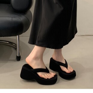 小个子增高海边度假夹趾人字拖厚底夏季松糕坡跟外穿沙滩女凉拖鞋