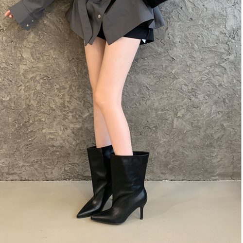 浅口复古尖头单鞋金属扣