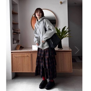 LF2025冬 复古格纹配色氛围感层次荷叶边蛋糕半身裙