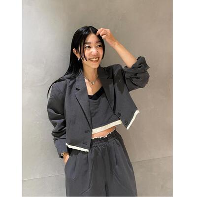 纯正！2025春季 拼色边复古宽肩设计短款西装 西裤