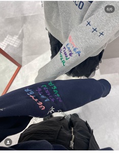 K*F2024春夏 霓虹画报款手工风配色字母刺绣宽松百搭卫衣