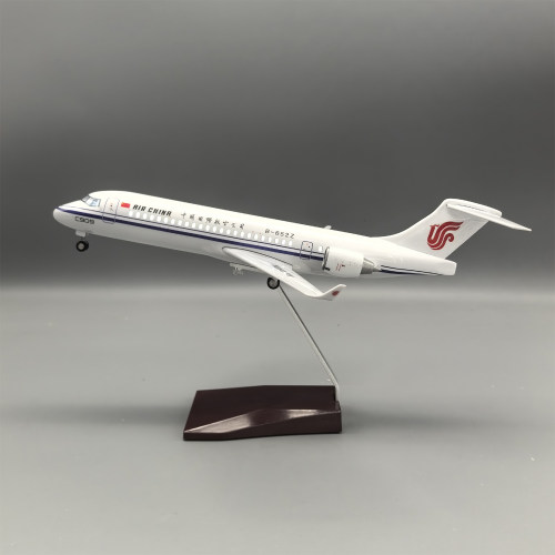 1:100带灯34cm国航C909仿真客机飞机模型航空摆件礼品男ARJ21拼装