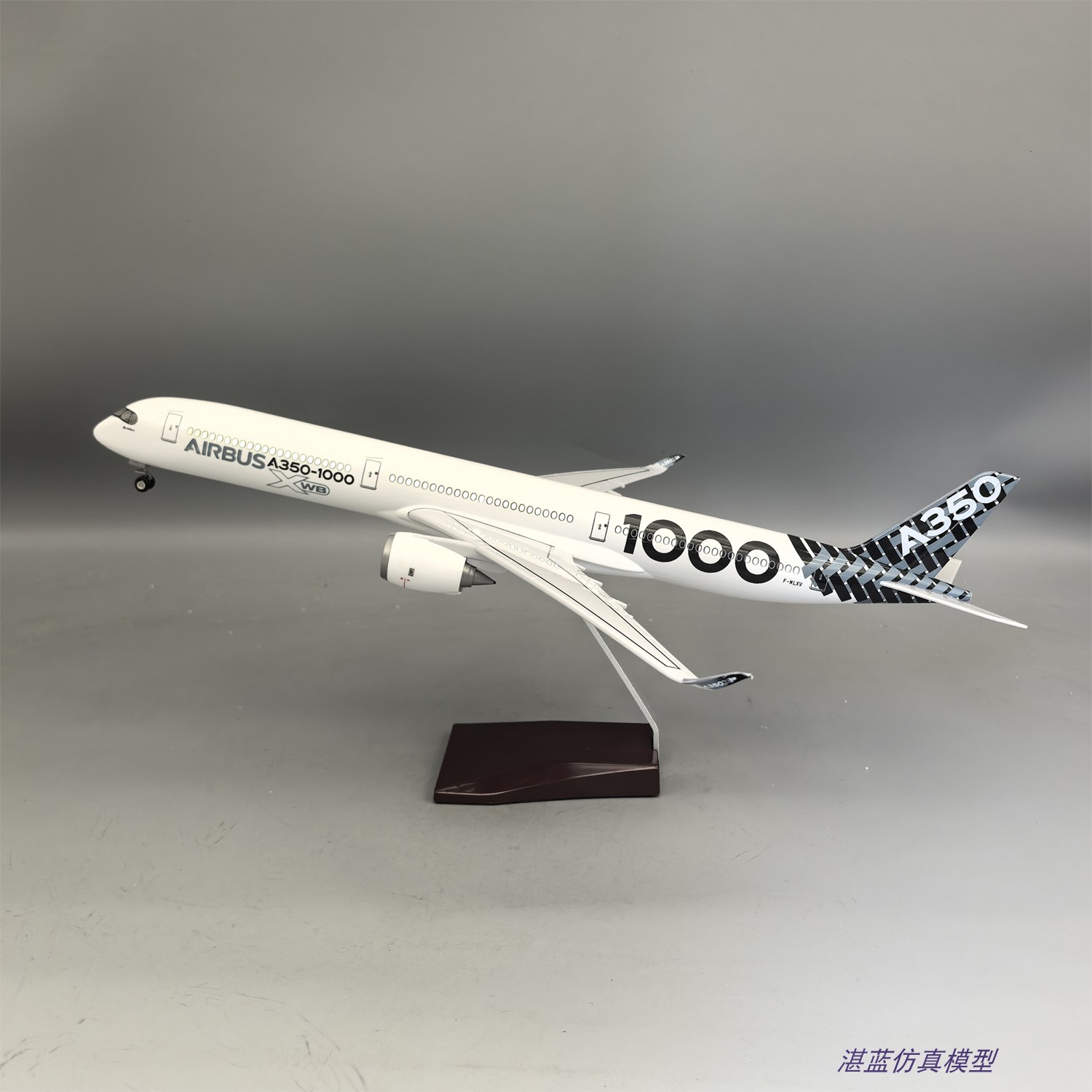 带灯47cm空客350-1000仿真客机飞机模型原型机碳纤维涂装摆件收藏