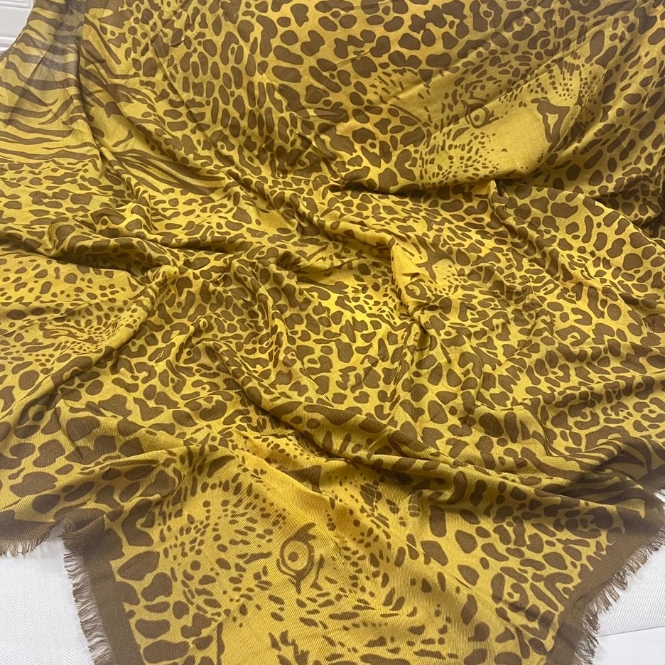 羊绒手感披肩时尚经典豹纹羊毛+莫代尔混分长款围巾大方巾保暖