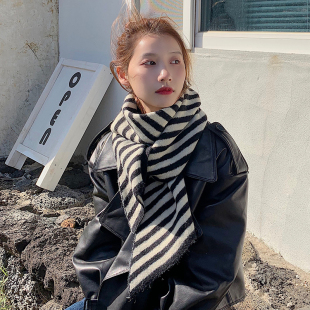 korea 专柜款 柔软条纹围巾简约chic黑白保暖秋冬仿羊绒围脖