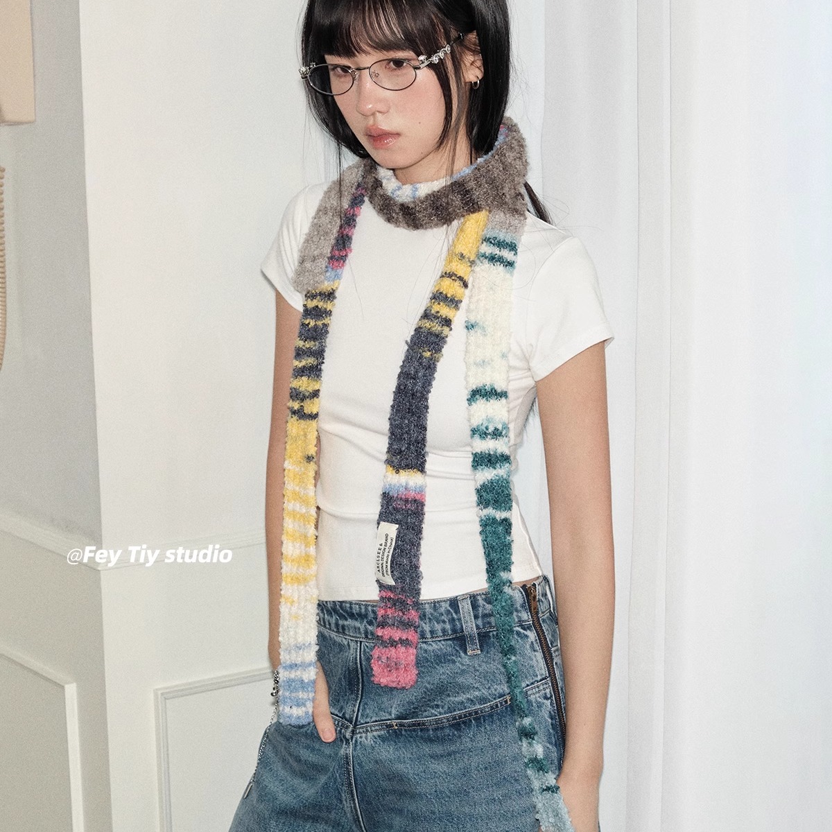 小众搭配彩虹条纹针织长条围巾