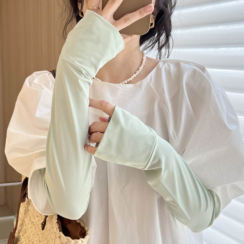 新款纯色防晒冰丝冰袖夏季女透气宽松防紫外线袖套开车防晒手套女_虎窝淘