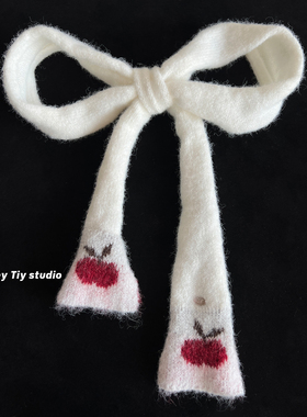 feytiy 古早感针织小樱桃细长条围巾女 秋冬可爱红色新款长围脖韩