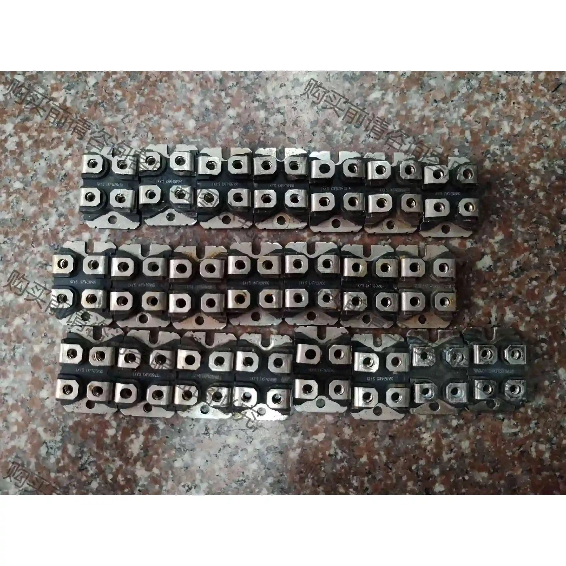 IXFN26N90，共20只，E26NA90，共2只，单价4 议价 品质保证